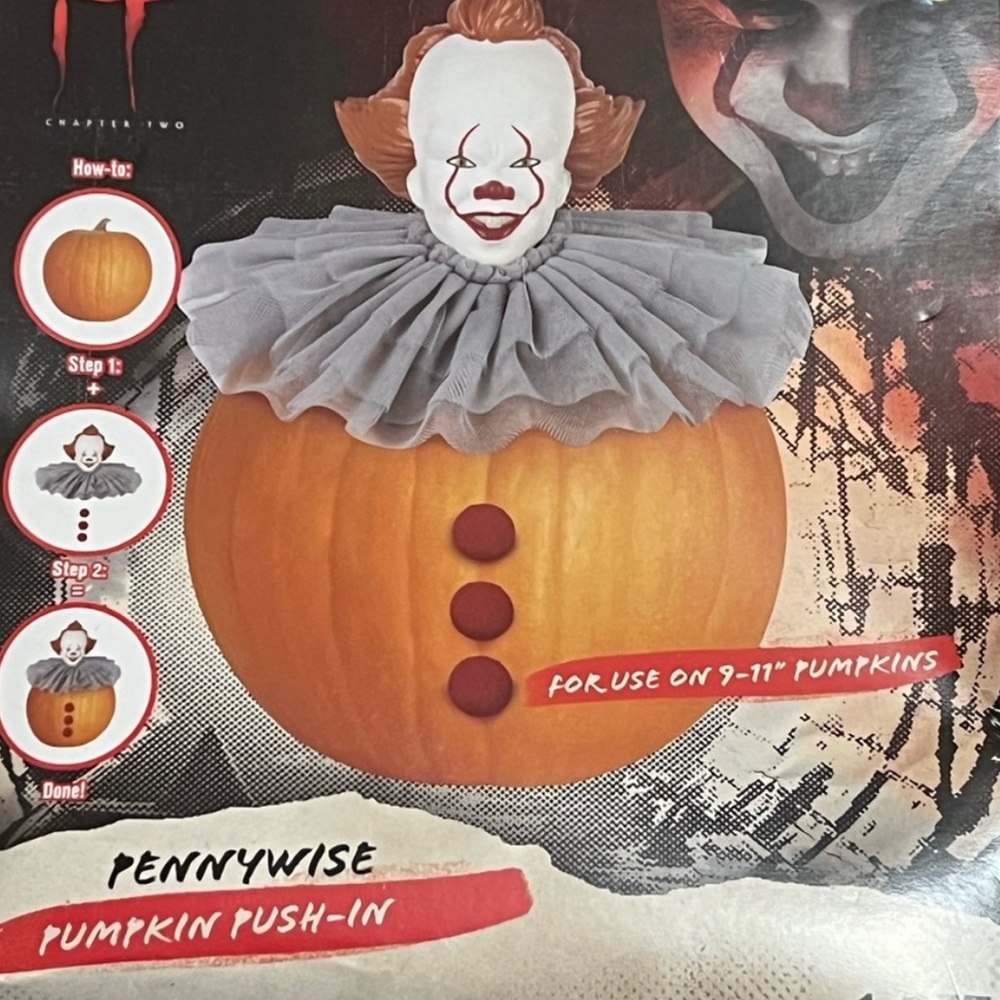 Halloween - Pennywise Pumpkin Push In